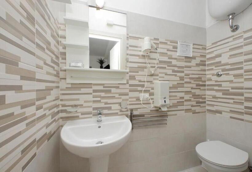 Семейный Номер, B&b Felicioni