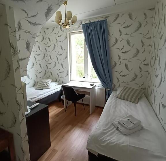 Номер Стандарт Совместная Ванная, Joensuun Tilan Päärakennus