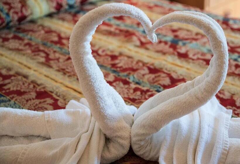 Triple Room Sea View, Majestic