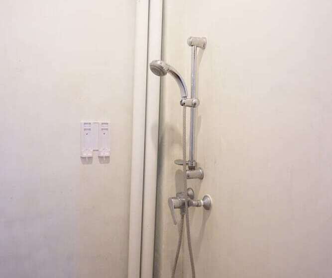 Quarto deluxe, Sri Chiang Khan