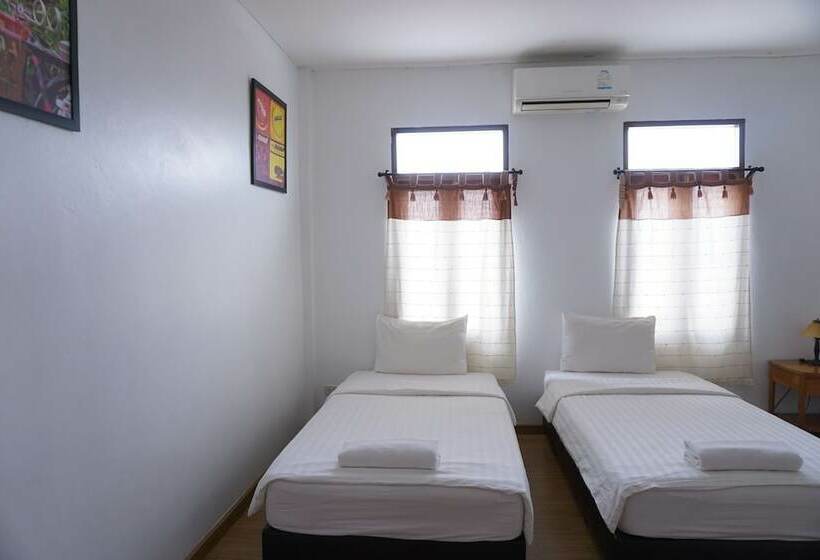 Quarto deluxe, Sri Chiang Khan
