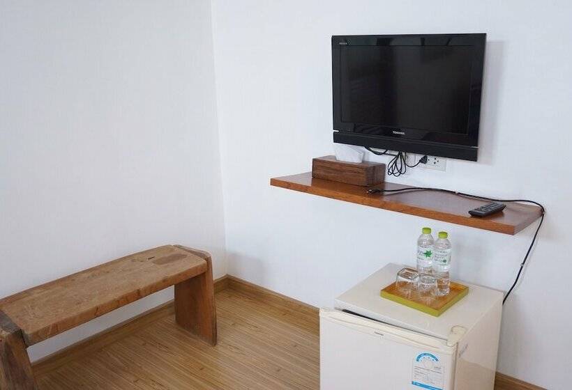 Quarto deluxe, Sri Chiang Khan