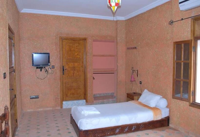 اتاق استاندارد سه نفره, Gite Souss