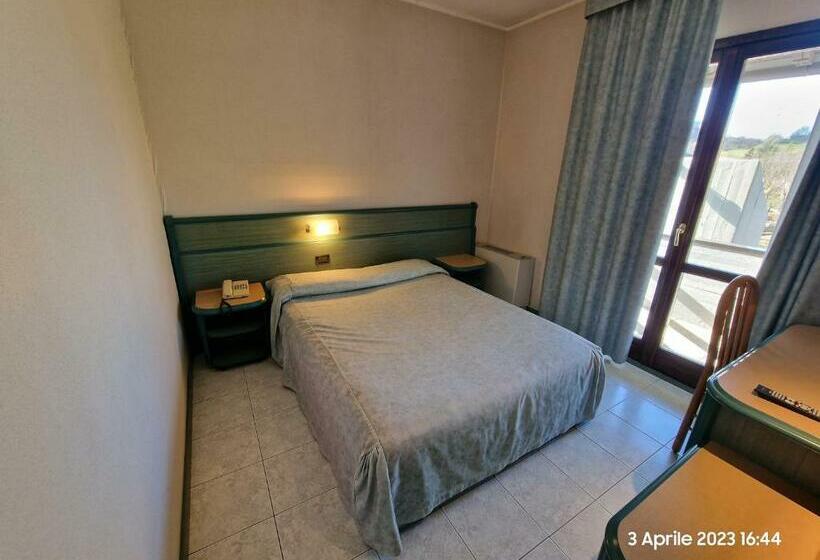 חדר סטנדרט יחיד, Pian Del Sole