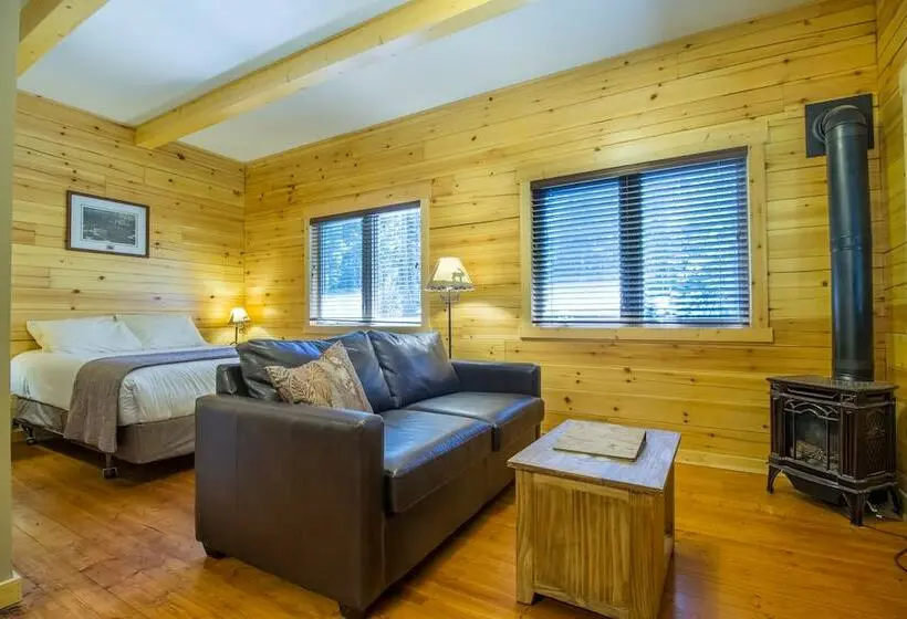プレミアムスタジオ, Kootenay Park Lodge