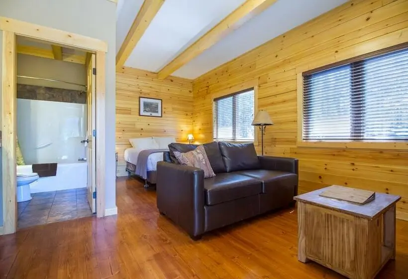 プレミアムスタジオ, Kootenay Park Lodge