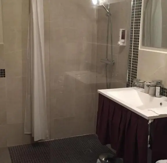 スタンダードルーム, Le Mas De Servant Roulottes Et Chambres D Hôtes