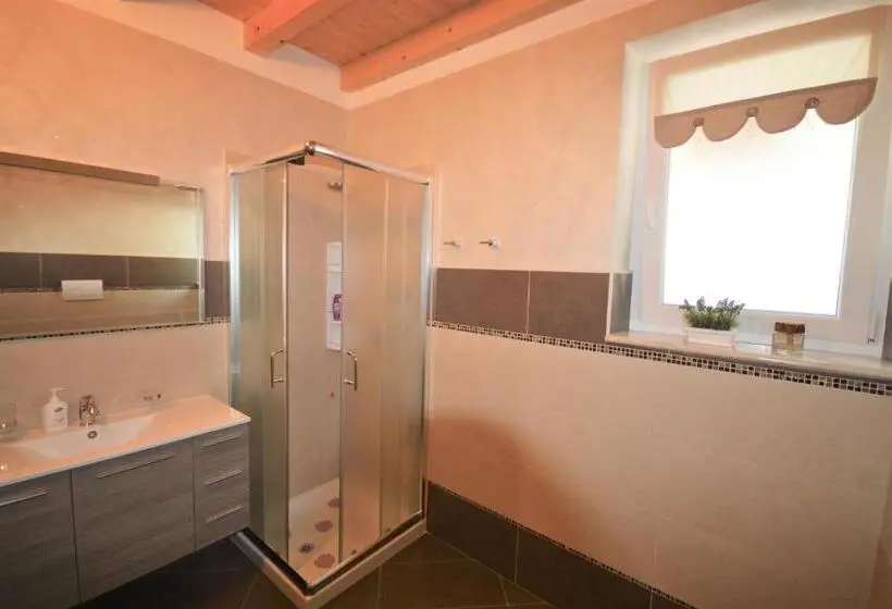 バルコニー付スタンダード４ベッドルーム, B&b La Vecchia Tipografia   Lago D Idro