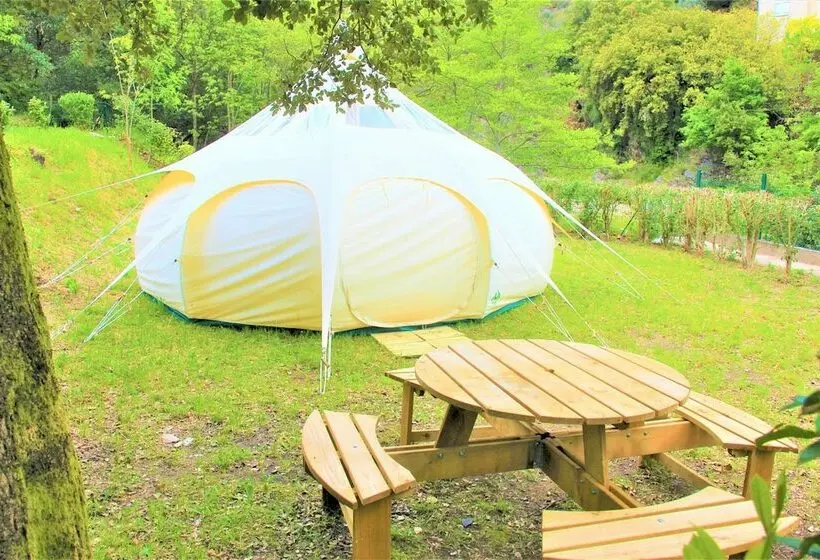 Standard Tent, Le Moulin Du Luech   Bulles Insolites