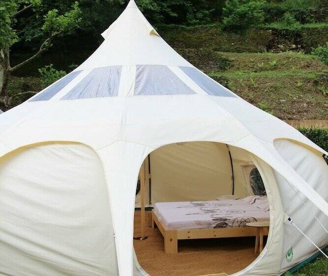 Standard Tent, Le Moulin Du Luech   Bulles Insolites