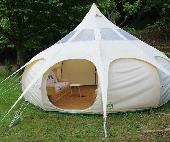Standard Tent, Le Moulin Du Luech   Bulles Insolites