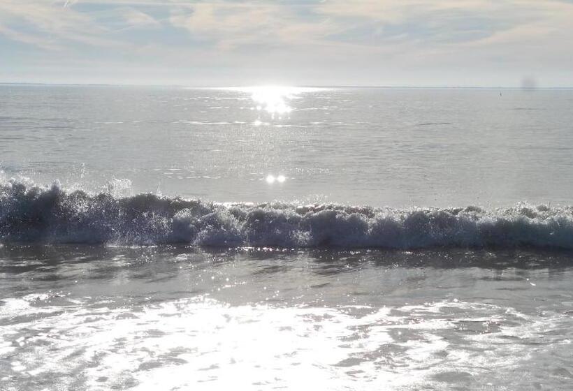 带2个卧室的套房, Chambre D Hôtes Et Spa De La Presqu île