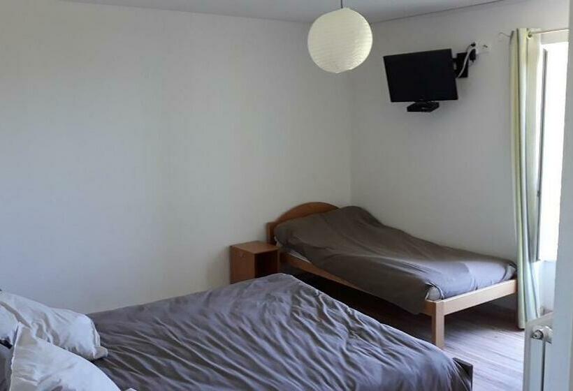 غرفة قياسية رباعية, Maison De La Monne