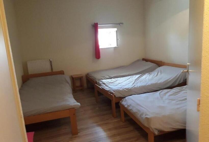 غرفة قياسية رباعية, Maison De La Monne