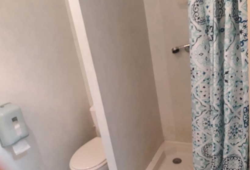 غرفة إقتصادية, Maison De La Monne