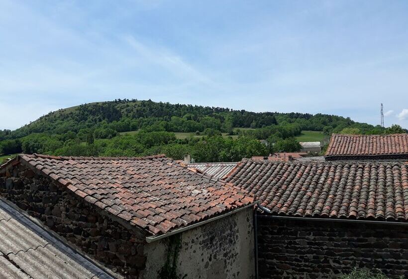 غرفة إقتصادية, Maison De La Monne