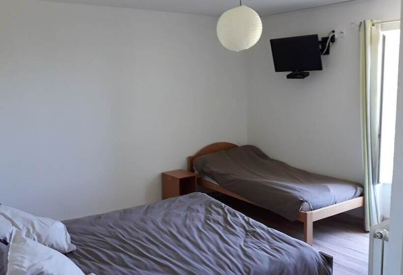 غرفة كلاسيكية ثلاثية, Maison De La Monne