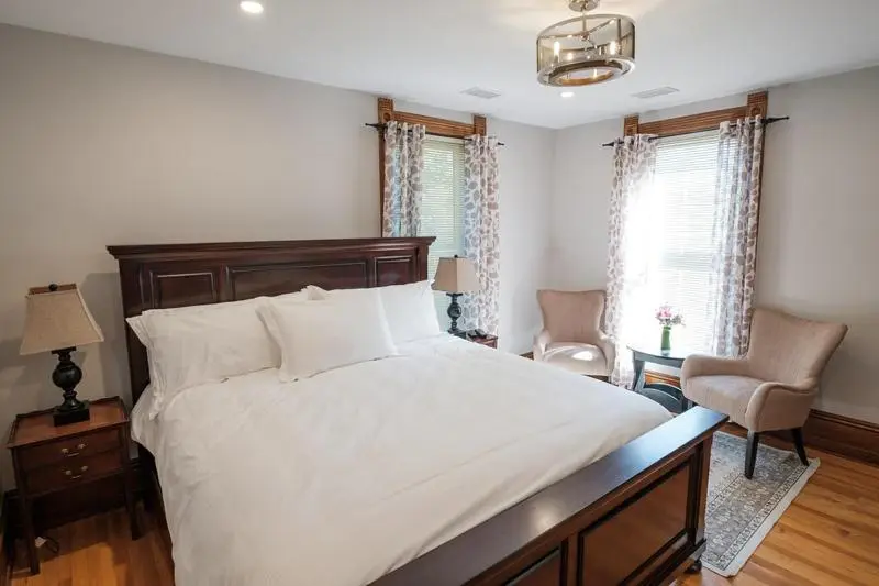 キングサイズベッドのデラックススイート, The Victorian Luxury Suites