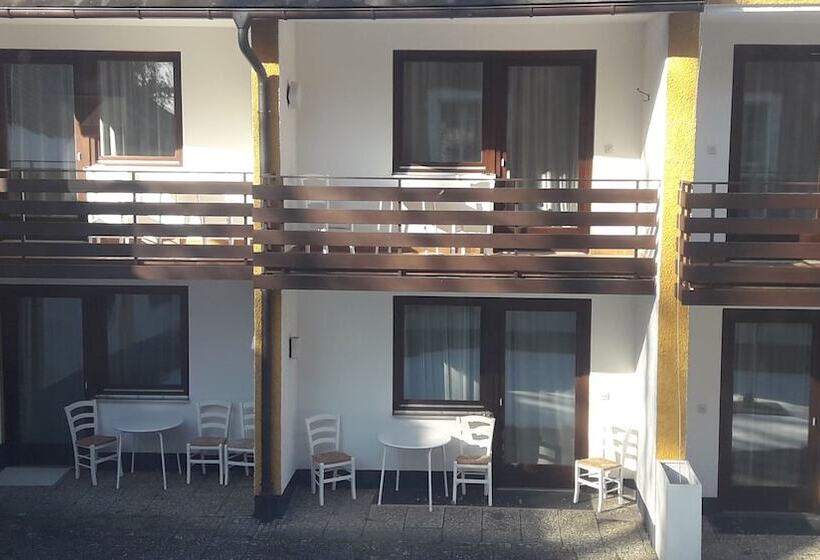 스탠다드 룸 공원 전망, Schloss Fuchsmuhl