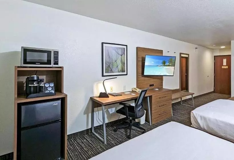 スイート, Estherville Hotel & Suites