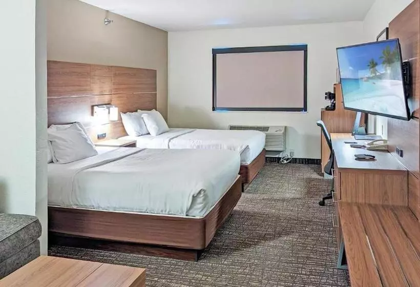 スイート, Estherville Hotel & Suites
