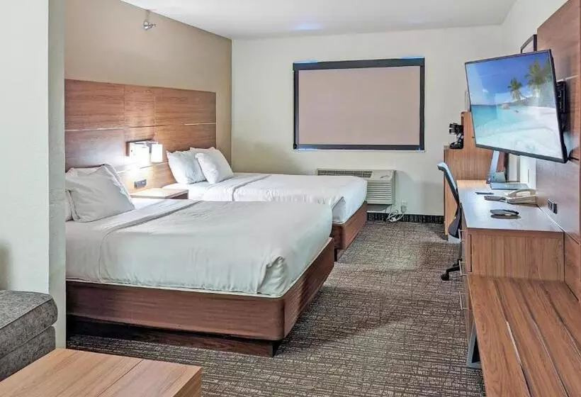 スイート, Estherville Hotel & Suites