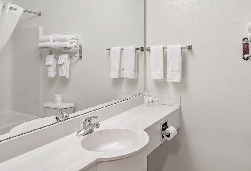 חדר סטנדרט, Estherville Hotel & Suites