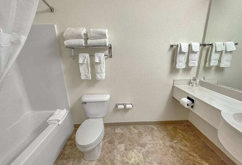 סוויטה דלוקס, Estherville Hotel & Suites