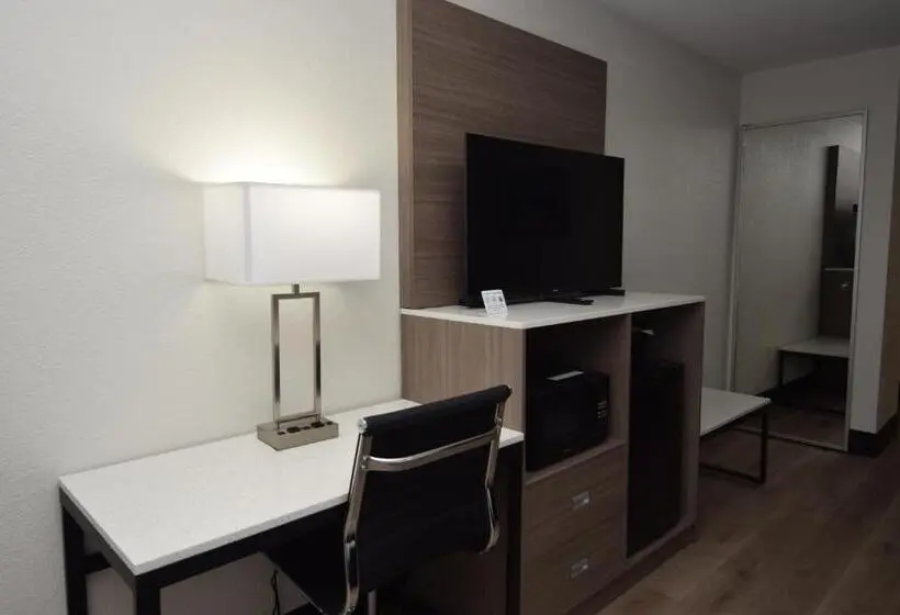 سوئیت با تخت بزرگ, Baymont by Wyndham Batavia - Darien Lake