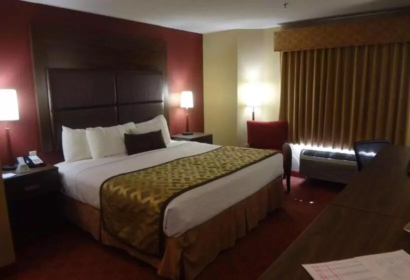 Standard-huone King-vuode, Best Western Plus Tulsa Woodland Hills Hotel And Suites