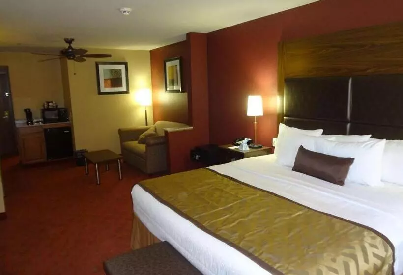 Sviitti Liikuntarajoitteisille, Best Western Plus Tulsa Woodland Hills Hotel And Suites