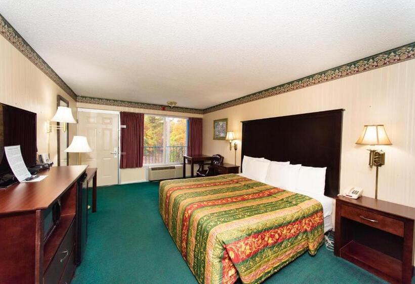 غرفة قياسية سرير كينج, Ozarka Lodge