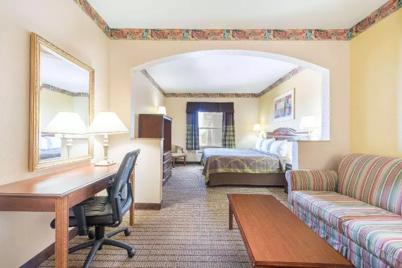 سوئیت با تخت بزرگ, Super 8 By Wyndham Fort Worth Stockyards