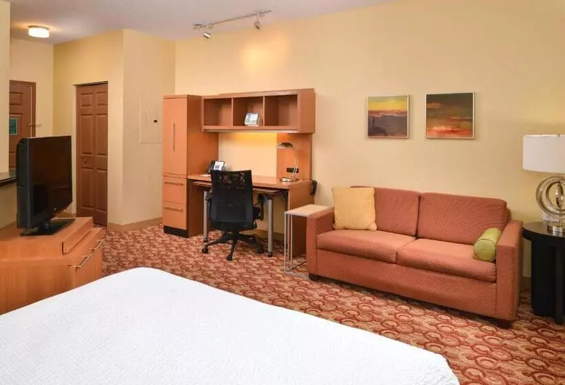 スタンダードスタジオ, Candlewood Suites Miami Doral By Ihg