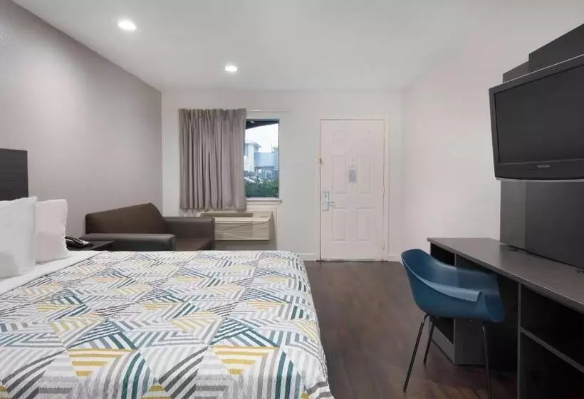 身障者適用キングサイズベッドルーム, Motel 6 Houston, Tx  I10 West