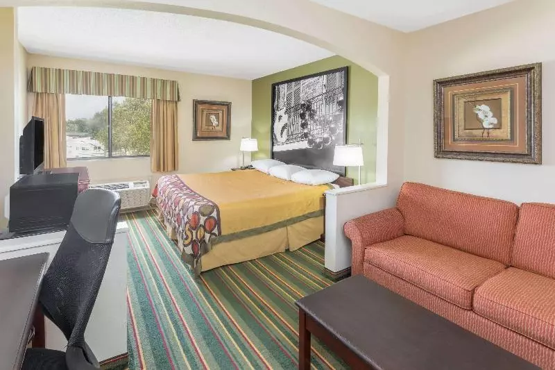 キングサイズベッドのスタンダードルーム, Super 8 By Wyndham Duson Lafayette West Area