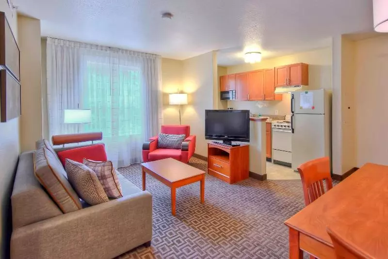 スイート, Towneplace Suites Raleigh Cary/weston Parkway