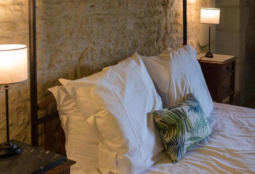 デラックススイート, Logis Saint Léonard