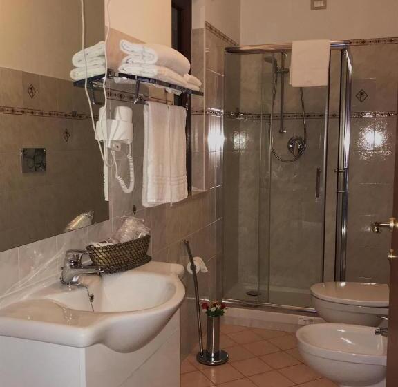 Номер Стандарт с Балконом, Opera