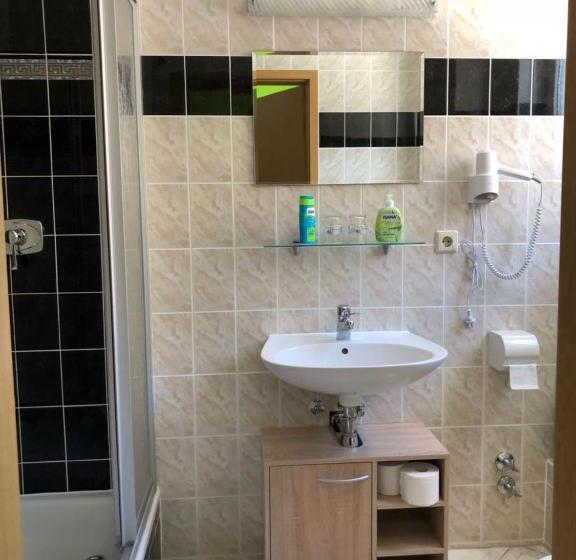 스탠다드 룸, Und Gasthof Sonneneck