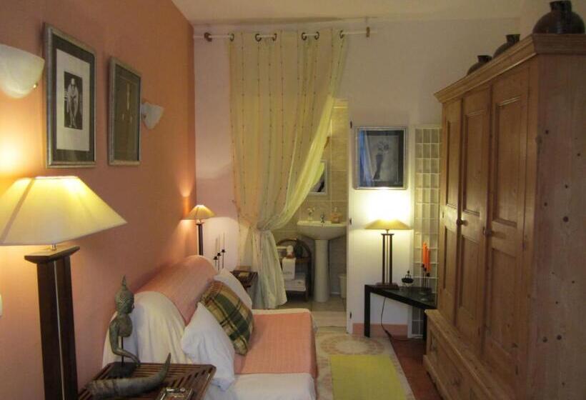 חדר סטודיו סטנדרד, La Maison De Natasha