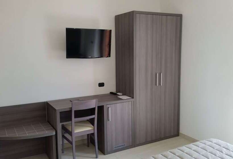 סוויטת דלוקס עם נוף, Belsito