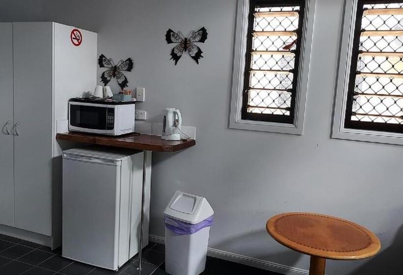 غرفة قياسية, Speewah Country Tavern