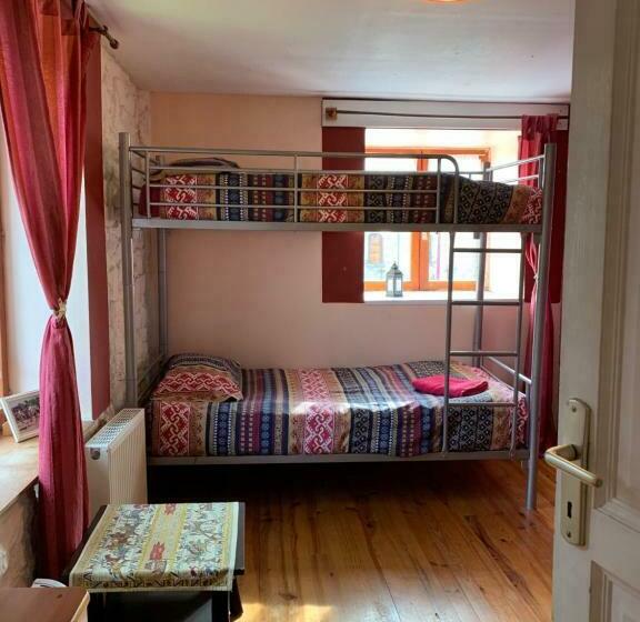 חדר משפחתי, La Merveille