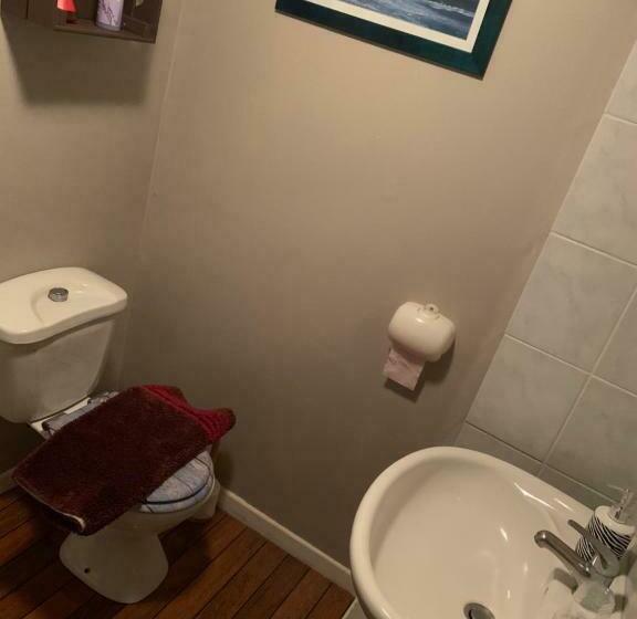 חדר משפחתי, La Merveille