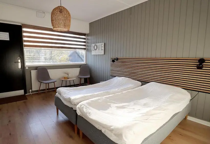 Standard-huone, Strandmotellet