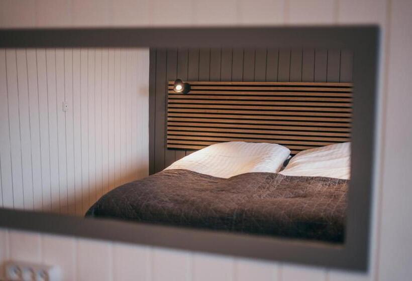 Номер Стандарт, Strandmotellet