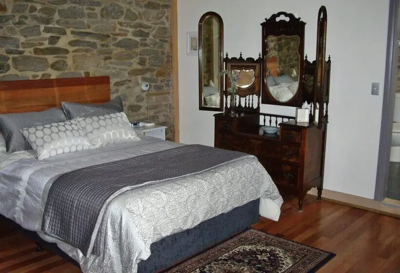 １ベッドルームハウス, 1860 Wine Country Cottages