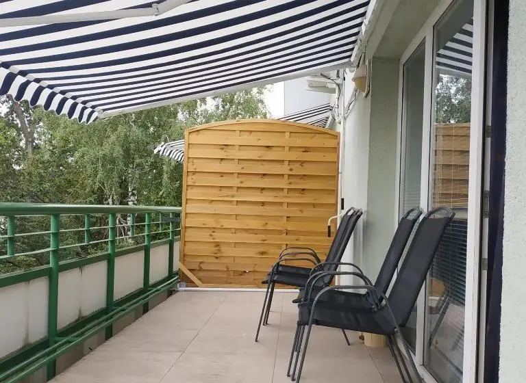 テラス付き１ベッドルームアパートメント, Apartmány Puerto