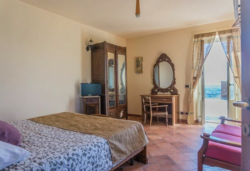 Номер Стандарт Двуспальная Кровать с Видом, B&b La Buonora